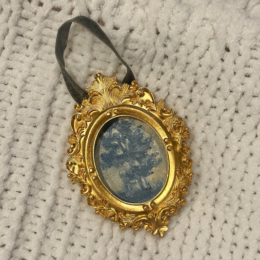 hand painted ornament no. 4